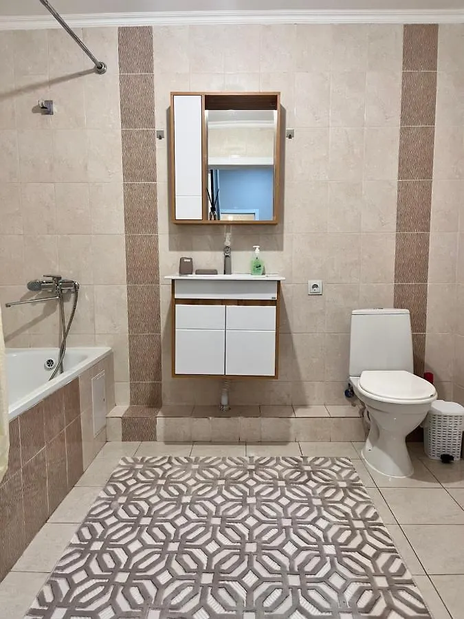 2-Х Комнатная В Золотом Квадрате Appartement Alma-Ata