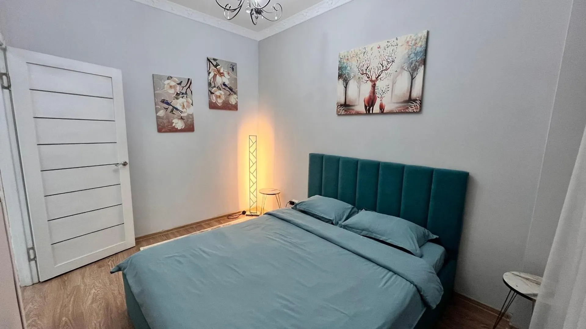 2-Х Комнатная В Золотом Квадрате Appartement Alma-Ata
